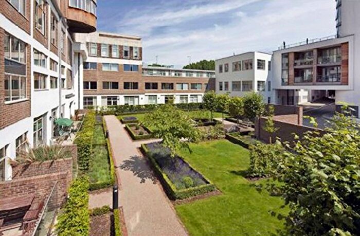 1 Bedroom Flat To Rent In Wallis House, Brentford, TW8