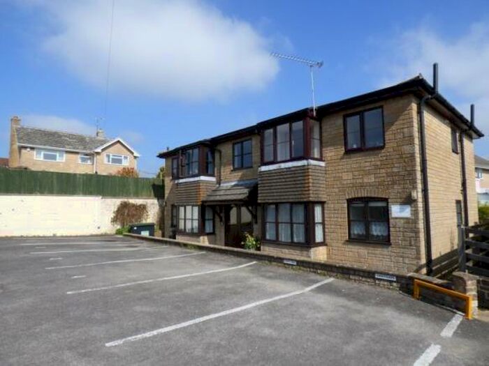 2 Bedroom Flat To Rent In Lenthay Road, Sherborne, DT9