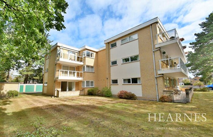 2 Bedroom Apartment For Sale In Library Road, Ferndown, BH22