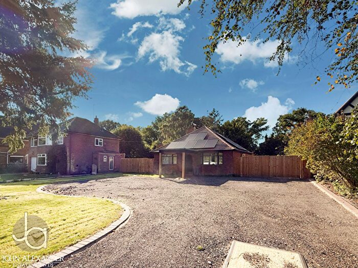 3 Bedroom Detached Bungalow For Sale In Wood Lane, Fordham Heath, Colchester, CO3