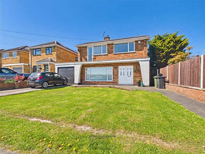 4 Bedroom Detached House For Sale In Tavistock Road, Laindon, Essex, SS15