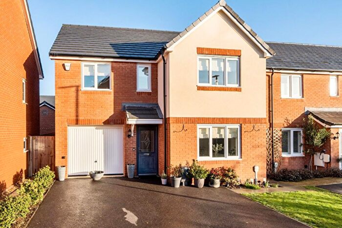 4 Bedroom Detached House For Sale In Turret Avenue, Havant, PO9