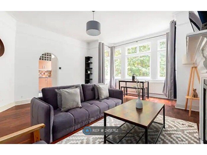 2 Bedroom Flat To Rent In Foster Road, London, W4