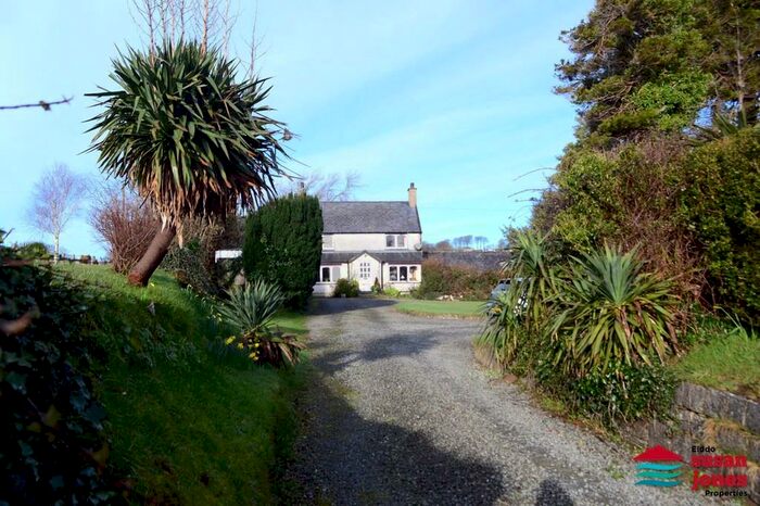 6 Bedroom Detached House For Sale In Abererch Road, Pen Llyn Peninsula, LL53