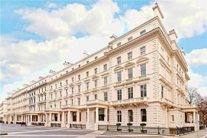 3 Bedroom Flat To Rent In Princes Gate, London, SW7