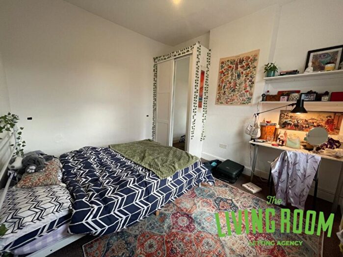 4 Bedroom House To Rent In Crwys Road, Cathays, Cardiff, CF24