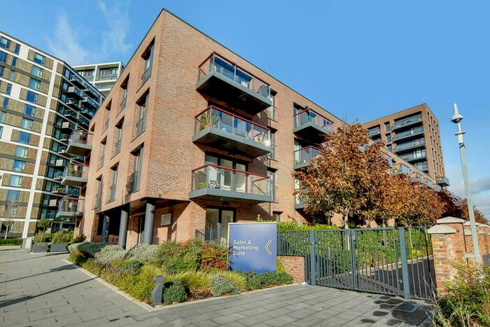 1 Bedroom Flat To Rent In Duke Of Wellington Avenue, Woolwich, London, SE18