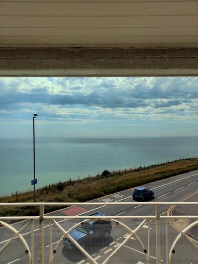 3 Bedroom Flat To Rent In Little Crescent, Rottingdean, Brighton, BN2