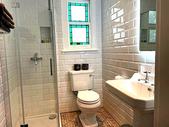 1 Bedroom Maisonette To Rent In Erinville, Torquay, TQ1