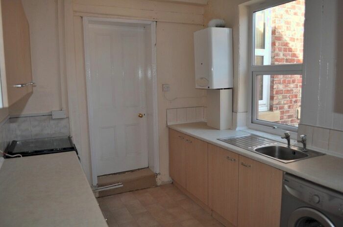 4 Bedroom Flat To Rent In Fairfield Road, Jesmond, Newcastle Upon Tyne, NE2