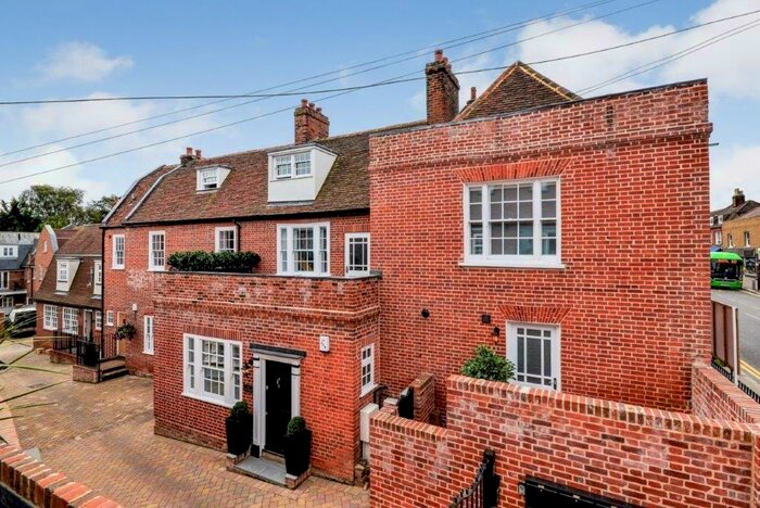 3 Bedroom Town House To Rent In Sheradays Courtyard, High Street, Billericay, Essex, CM12