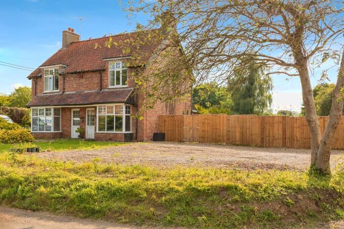 3 Bedroom Semi-Detached House For Sale In London Street, Whissonsett, Dereham, NR20