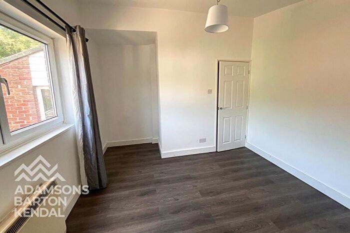 1 Bedroom Flat To Rent In Bamford Court, Bamford, Rochdale, OL11