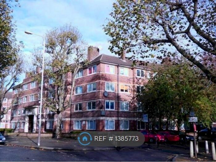 2 Bedroom Flat To Rent In Southwark Park Road, London, SE16