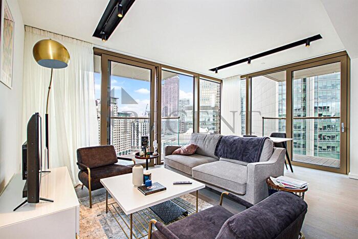 2 Bedroom Apartment To Rent In Park Drive, Canary Wharf, E14