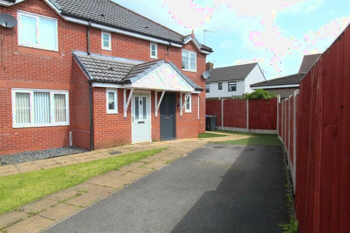 3 Bedroom Semi-Detached House To Rent In Newick Park, Westvale, Kirkby, L32