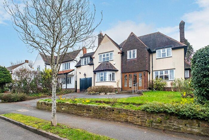 4 Bedroom Detached House For Sale In St. Bernards Road, Sutton Coldfield, B72