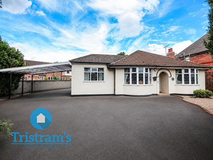3 Bedroom Detached Bungalow For Sale In Bye Pass Road, Chilwell, NG9