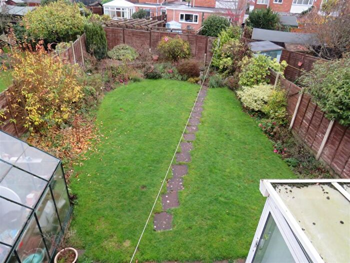 3 Bedroom Semi-Detached House For Sale In Vicarage Lane, Water Orton, Birmingham, B46