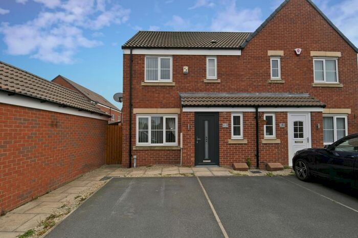 3 Bedroom Semi-Detached House To Rent In Old Royston Avenue, Royston, Barnsley, S71