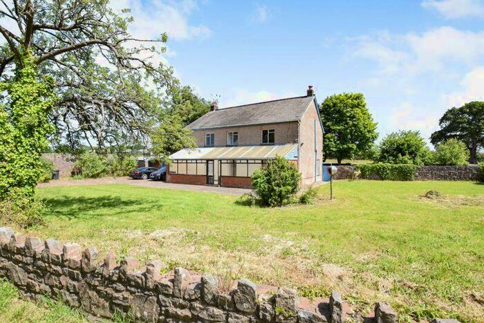 4 Bedroom Detached House For Sale In Willand Road, Halberton, EX16