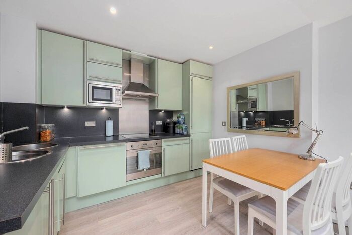 1 Bedroom Flat To Rent In Pepys Street, City, London, EC3N