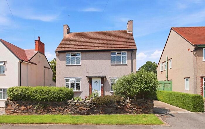 4 Bedroom Detached House For Sale In Highfield Avenue, Newbold, Chesterfield, S41