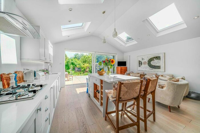 4 Bedroom Semi-Detached House To Rent In Sixth Cross Road, Twickenham, TW2