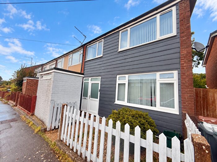 3 Bedroom House To Rent In Chaucer Close, Waterlooville, PO7