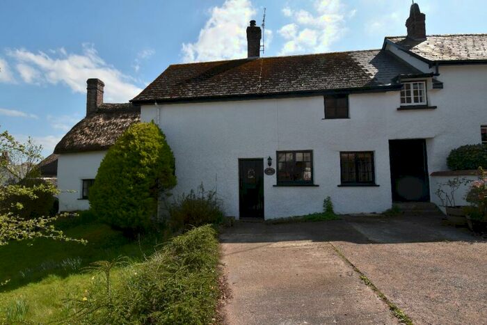 3 Bedroom Cottage To Rent In Sampford Courtenay, EX20