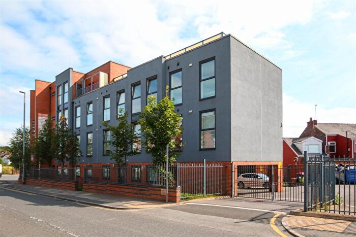 2 Bedroom Apartment To Rent In Old Church Court, Weaste Road, Salford, M5