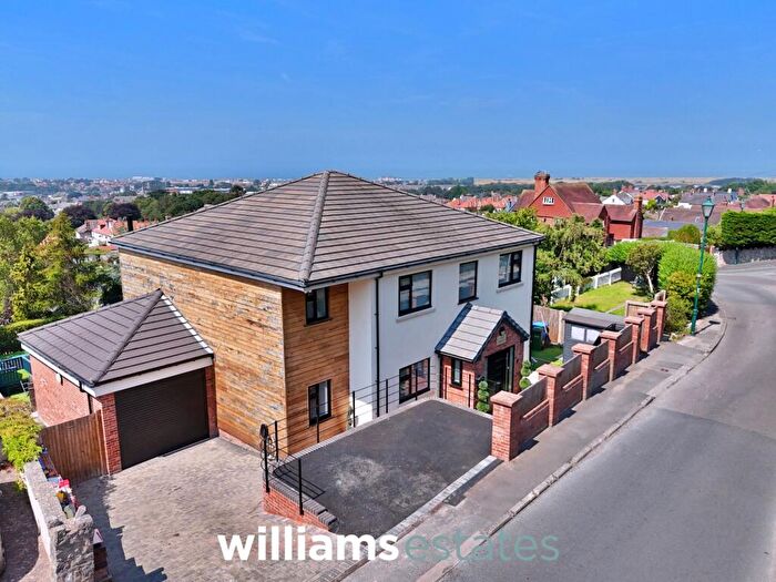4 Bedroom Detached House For Sale In Bishopswood Road, Prestatyn, LL19