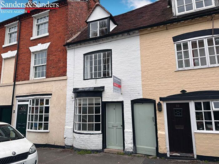 2 Bedroom Cottage For Sale In Bleachfield Street, Alcester, B49