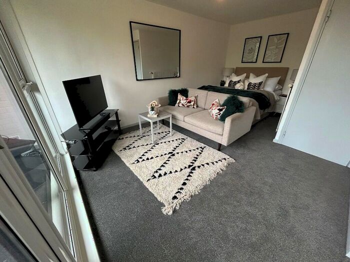 Studio To Rent In Pytchley House, Browns Green, Birmingham, B20