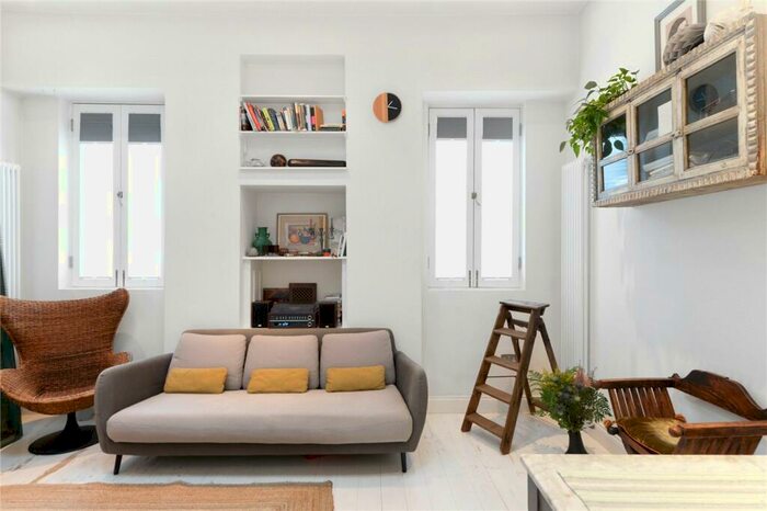 Studio To Rent In New Cross Road, London, SE14