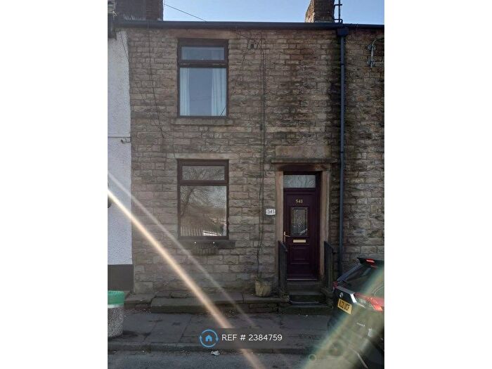 2 Bedroom Terraced House To Rent In Edenfield Road, Rochdale, OL11