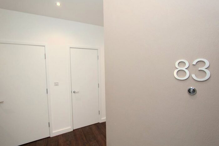 4 Bedroom Flat To Rent In Samuel Building Frobisher Yard, London, E16