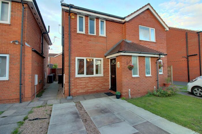 2 Bedroom Semi-Detached House To Rent In Hoselett Field Road, Long Eaton, Nottingham, NG10