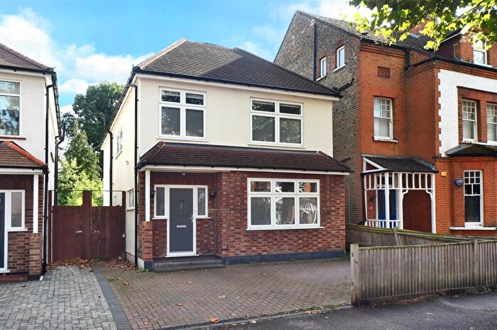 5 Bedroom Detached House To Rent In Victoria Avenue, Surbiton, KT6