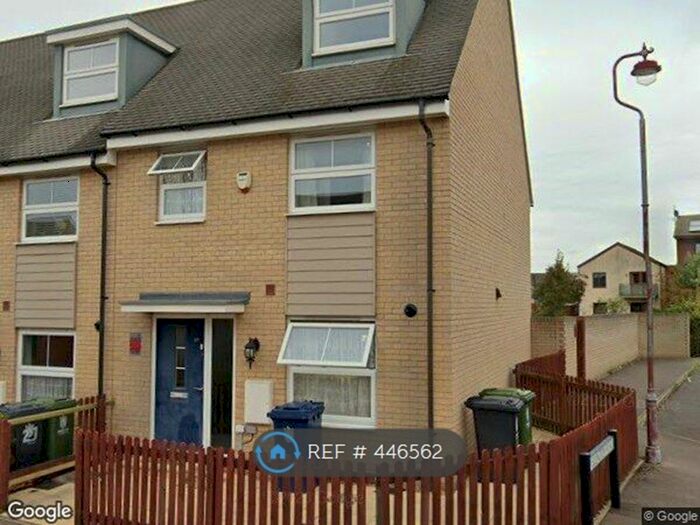 3 Bedroom Semi-Detached House To Rent In Halifax Road, Upper Cambourne, Cambridge CB23