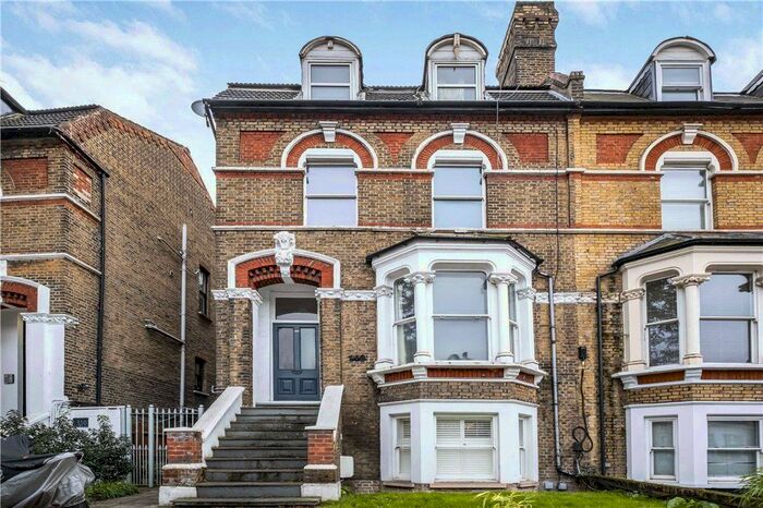 2 Bedroom Flat To Rent In Queens Road, London, SE14