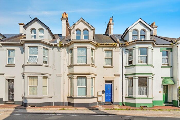 2 Bedroom Flat To Rent In Totnes Road, Paignton, TQ4