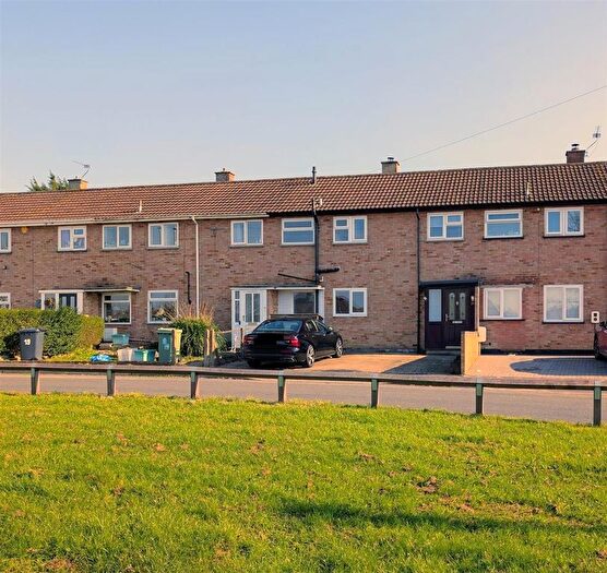 3 Bedroom Terraced House For Sale In Penhill Road, Matson, Gloucester, GL4