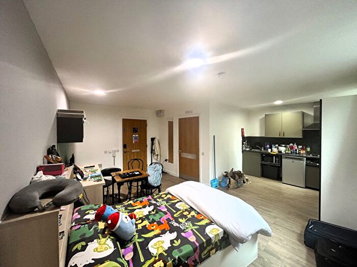 1 Bedroom Flat To Rent In Blackhorse Lane, London, E17