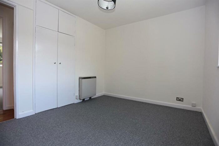2 Bedroom Flat To Rent In Cliveden Court, London Road, Brighton, BN1