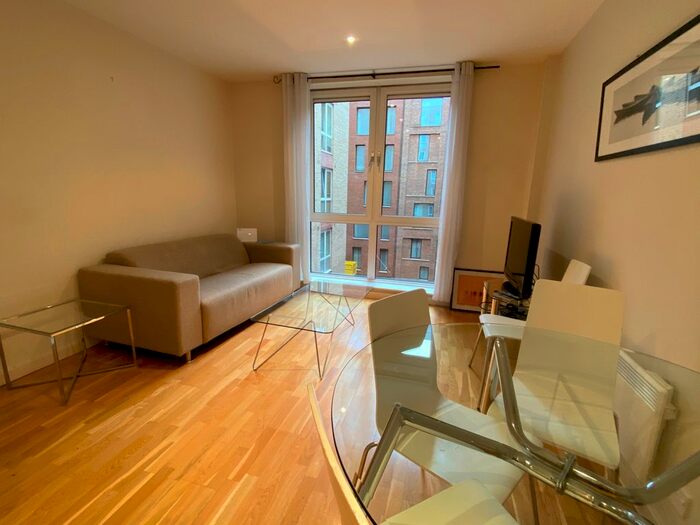 1 Bedroom Flat To Rent In Hosier Lane, Farringdon, London, EC1A
