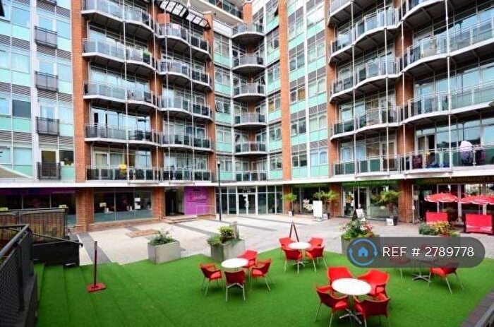 2 Bedroom Flat To Rent In The Heights, London, E15