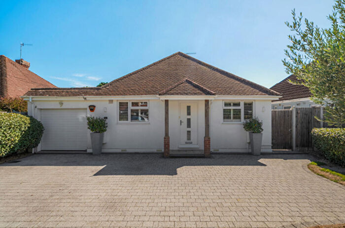 2 Bedroom Bungalow For Sale In Beehive Lane, Ferring, Worthing, BN12