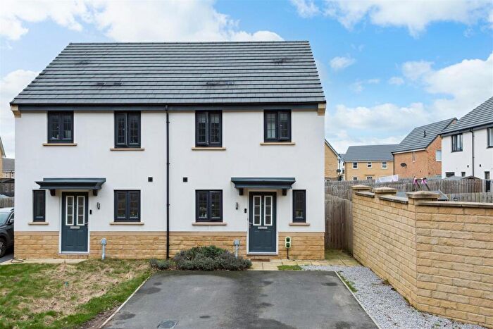 3 Bedroom Semi Detached House For Sale In Eccleshall Gardens, Bramhope, Leeds, LS16