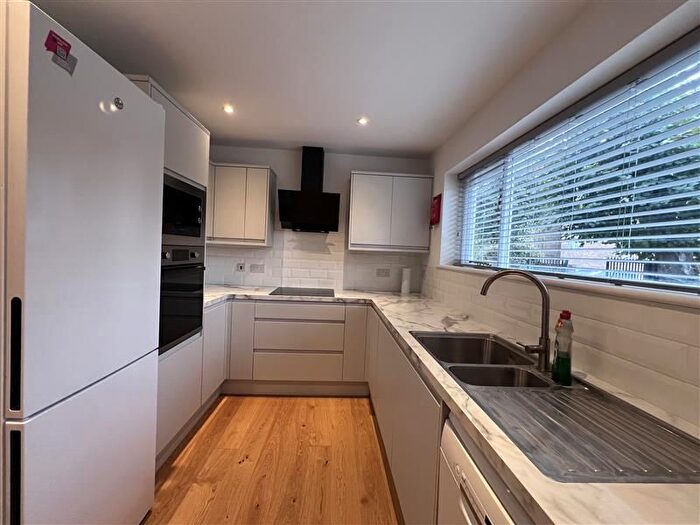 3 Bedroom Property To Rent In Elizabeth Clyde Close, London, N15